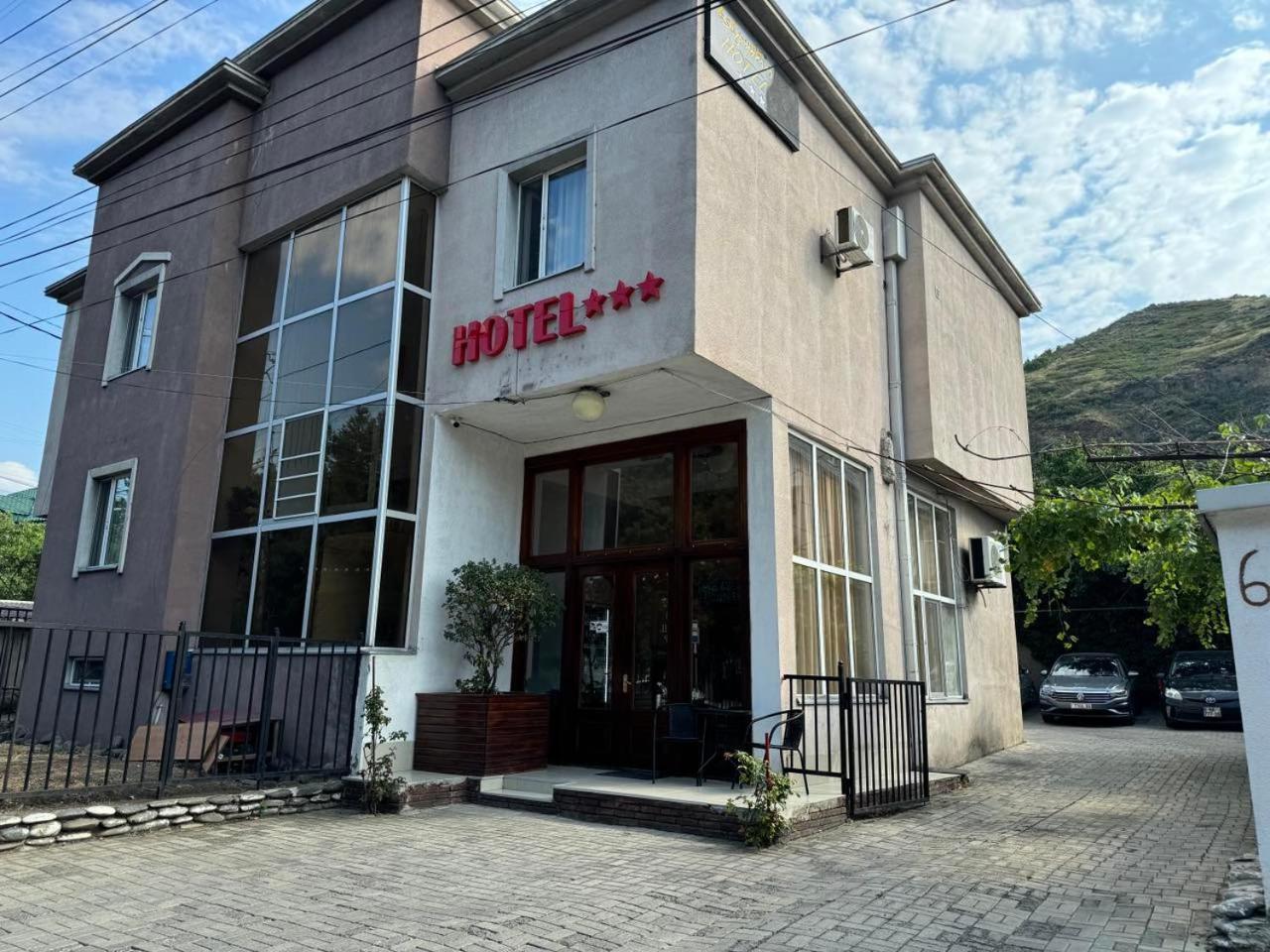 Hotel Skib Tbilisi Exterior photo