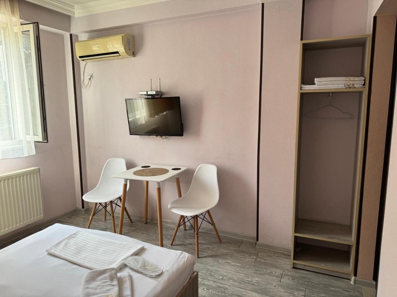 Hotel Skib Tbilisi Exterior photo