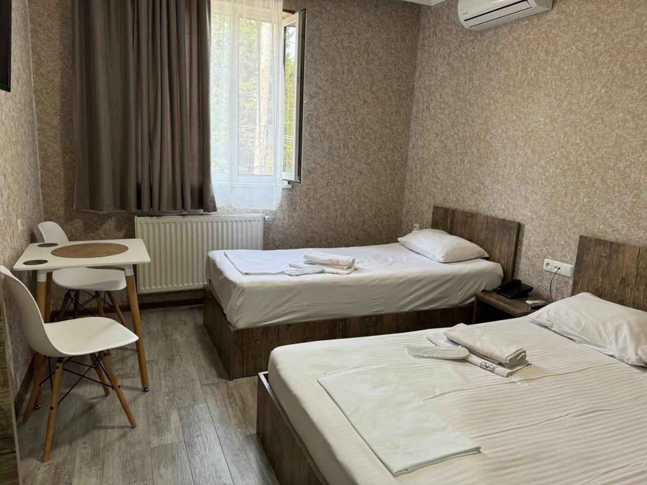 Hotel Skib Tbilisi Exterior photo
